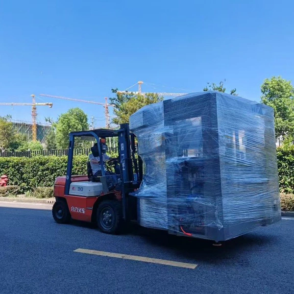Irregular Cosmetic Bottle Labeling Machine - export wooden crate packaging