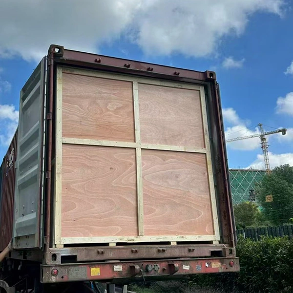 Irregular Cosmetic Bottle Labeling Machine - export wooden crate packaging